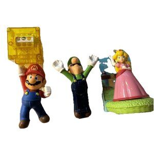 Lot of 3 Super Mario Brothers Figures Mario Princess McDonald’s